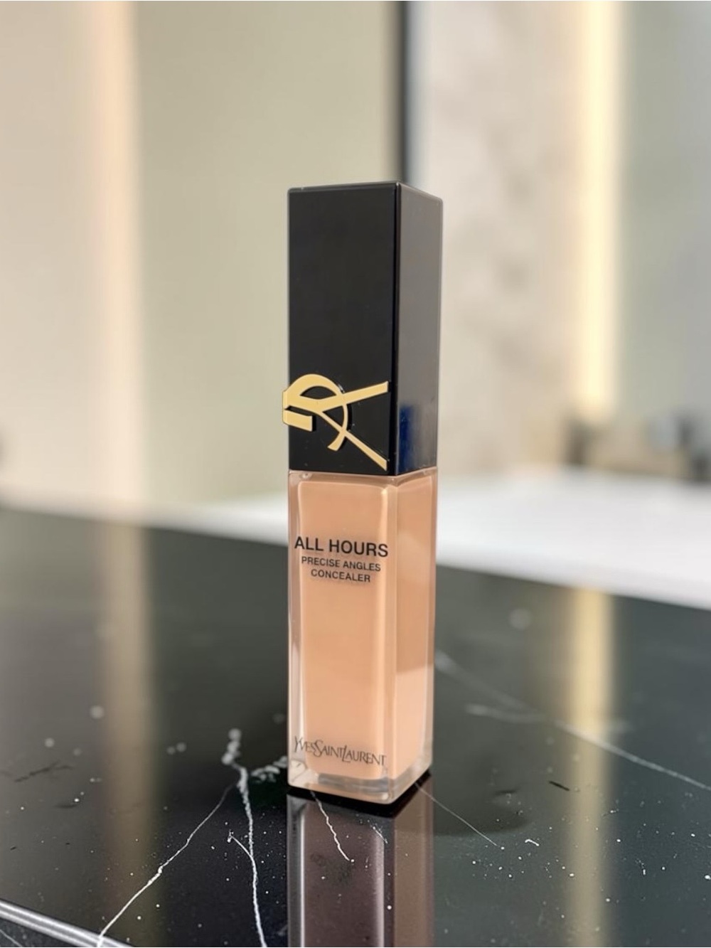 YSL All Hours Precise Angles Concealer - LC2